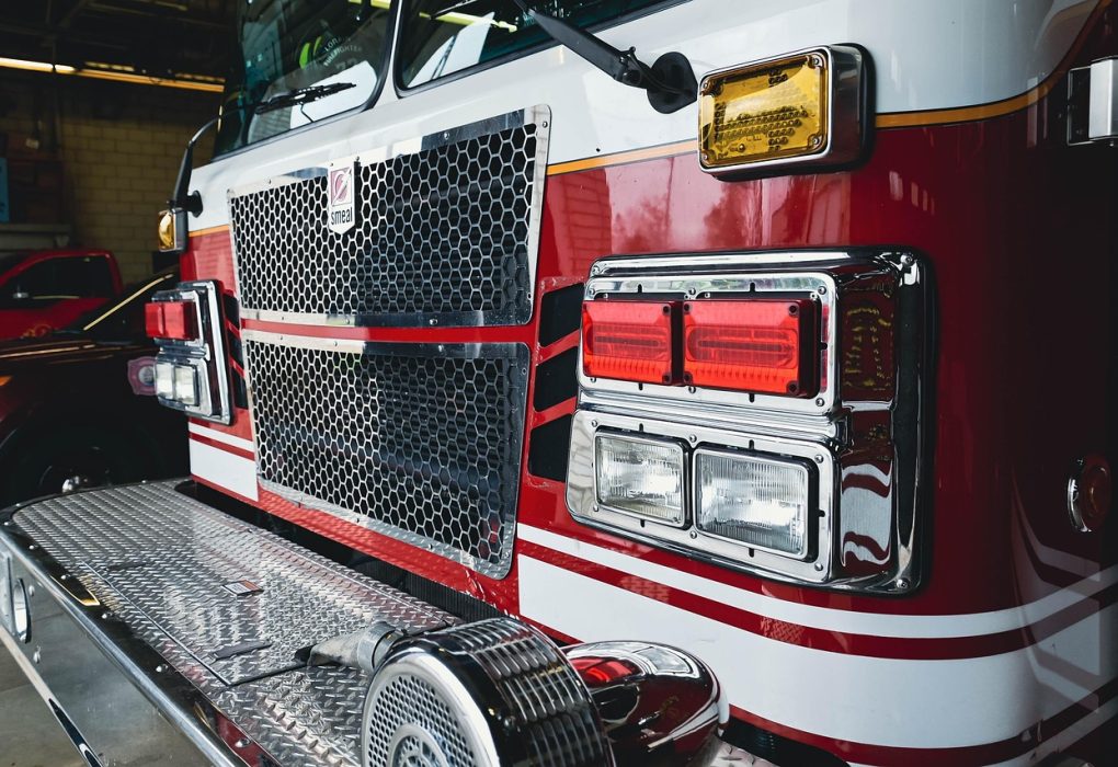 Pelatihan Anggota Dinas Damkar Batam dalam Menghadapi Kebakaran Lahan